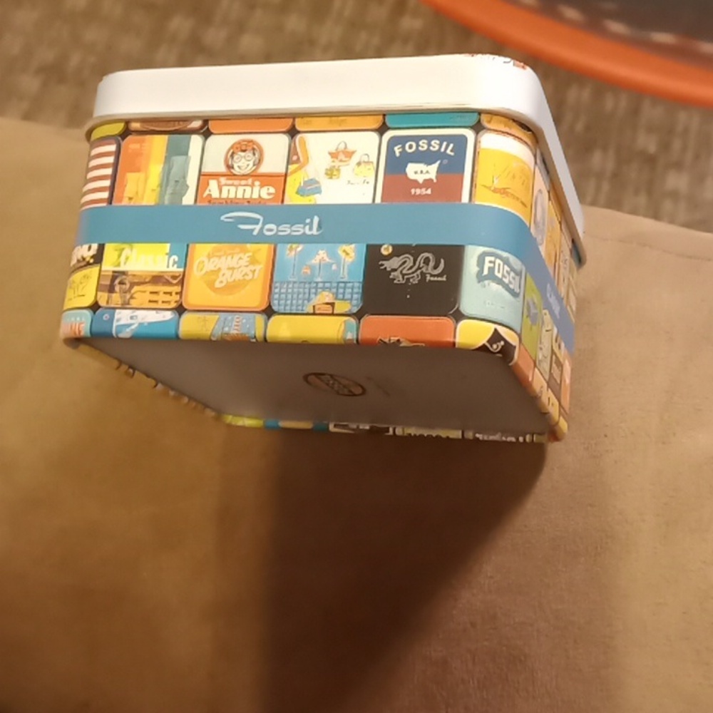 Tin - Picture 3 of 7